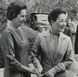 宋美龄讲话视频,回顾历史，展望未来